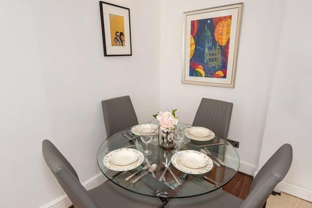 Discover London Central 2 Bedroom In Kensington Extérieur photo